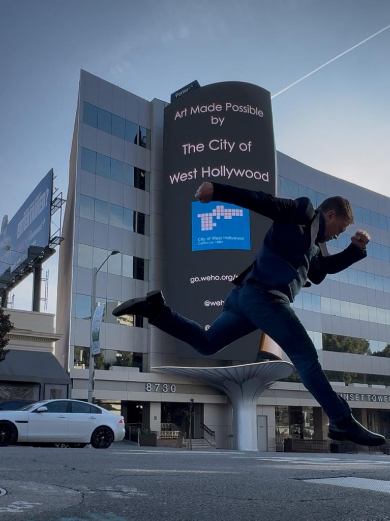 Hollywood-Sunset-Boulevard-HOLODECK-LED-Sunset-Sail-HoloVision-Billboard LED Panel for DOOH