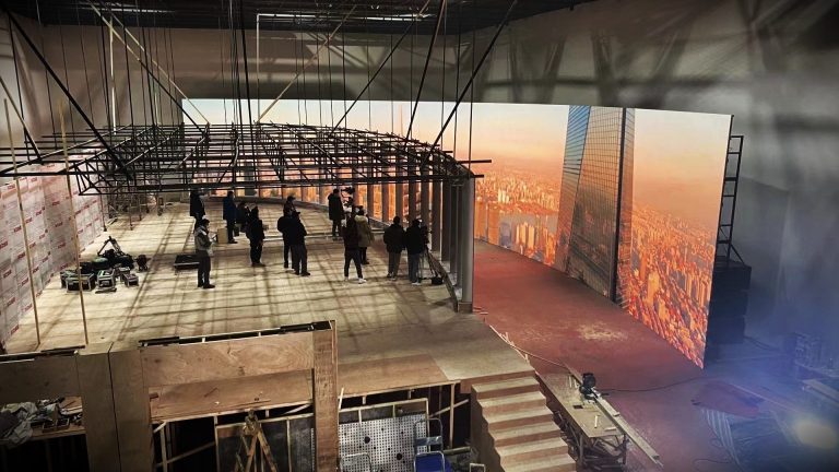 HOLODECK LED VISION TO CREATION VIDEO FX FILMMAKING CINEMA LED WALL PANELS VOLUME virtual production (6)