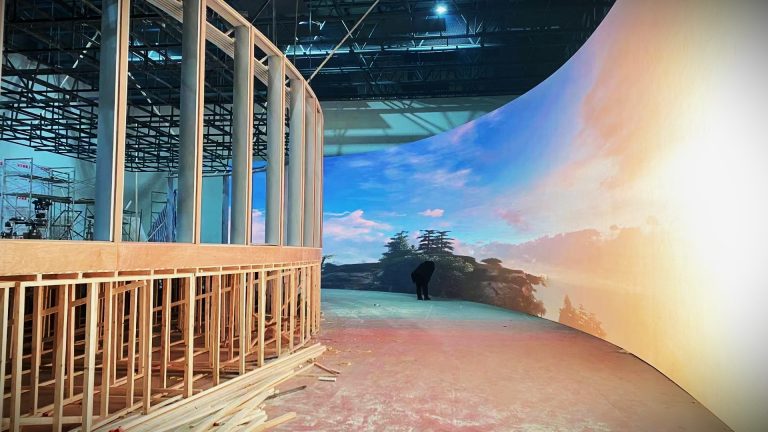 HOLODECK LED VISION TO CREATION VIDEO FX FILMMAKING CINEMA LED WALL PANELS VOLUME virtual production (8)