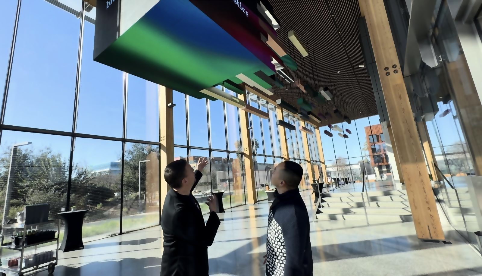 HOLODECK LED 3.9mm suspended faceted display in the Microsoft HQ Silicon Valley lobby