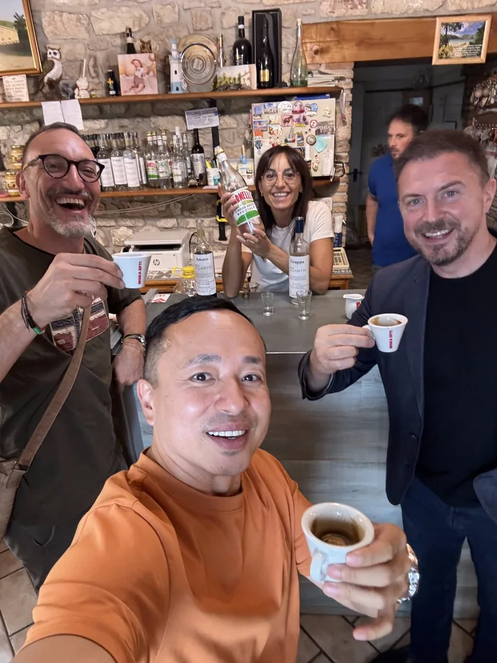 Friends at a cafe