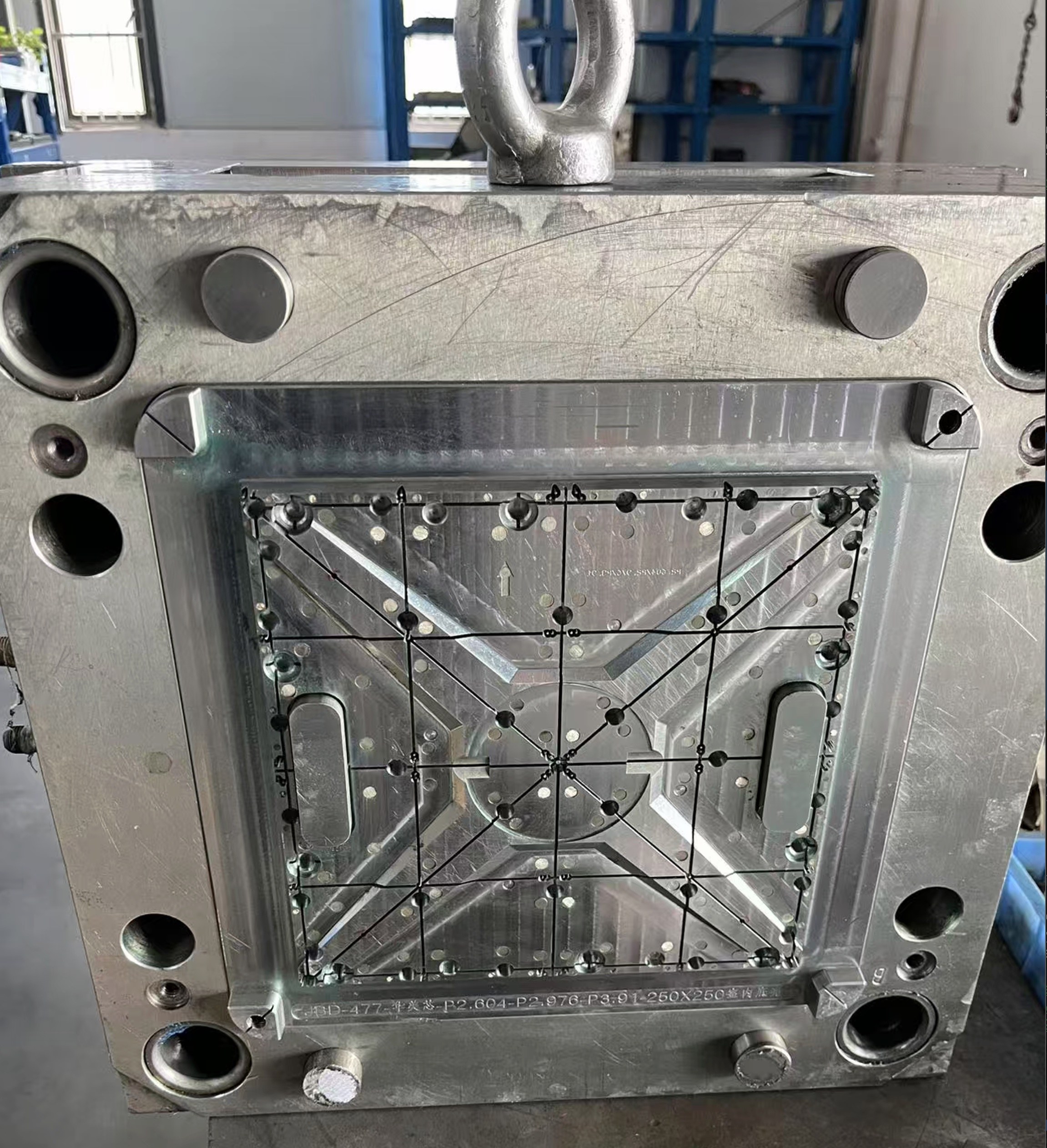 Die-cast mold tooling for the Re-mod module
